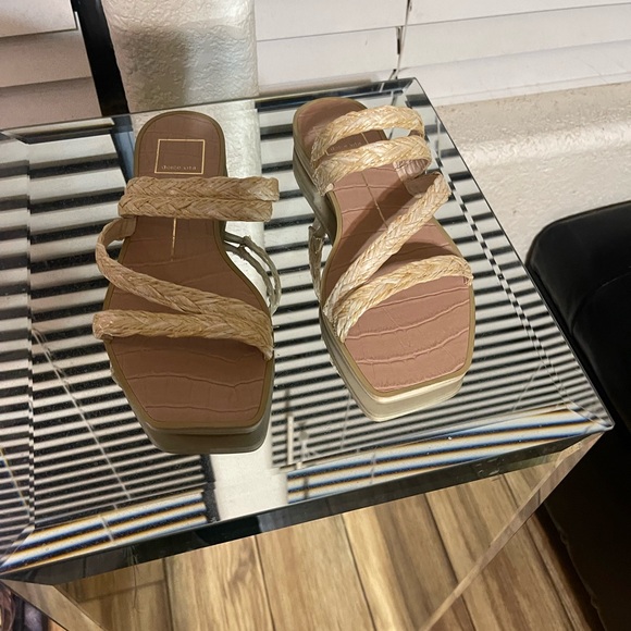 Dolce Vita brand women's sandals size 6 - Picture 2 of 7